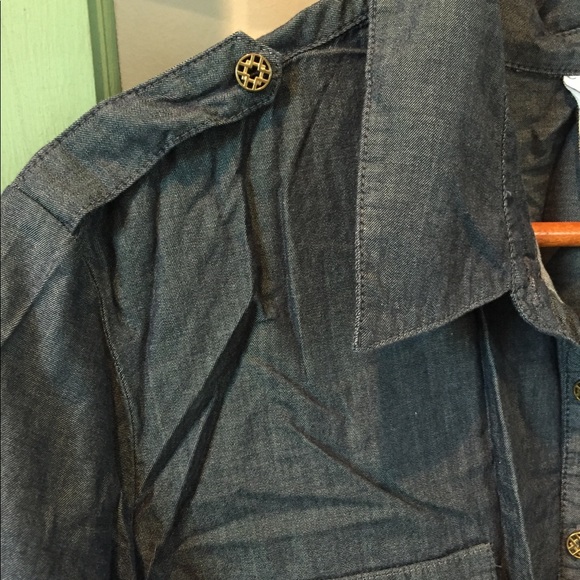 NWOT Chambray blouse - Picture 6 of 7